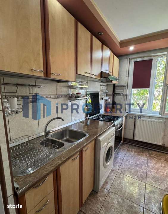 Rahova, Teius | 3 Camere | Centrala proprie | Balcon | Decomandat - Imagine principală: 5/8