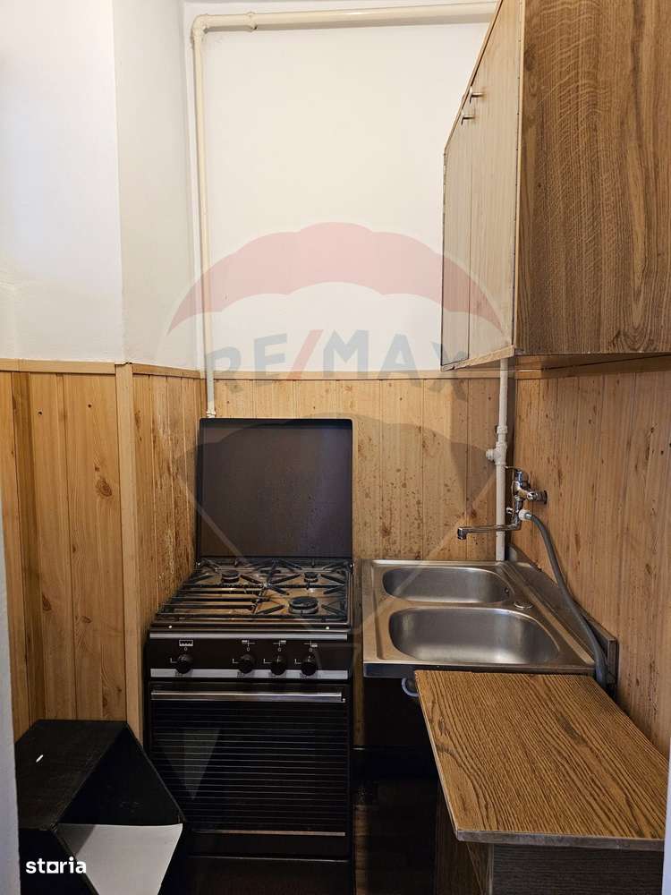 Garsoniera -Versatilitate Excelenta pe Calea Bucuresti, Brasov-14