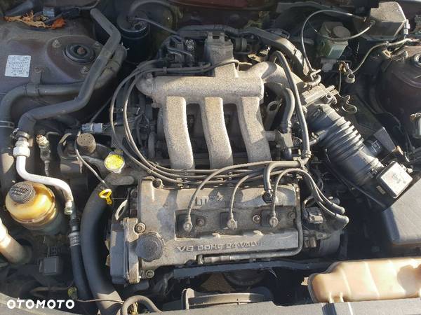 PAS PRZEDNI CHŁODNICE MAZDA XEDOS 9 2.5 V6 - 1