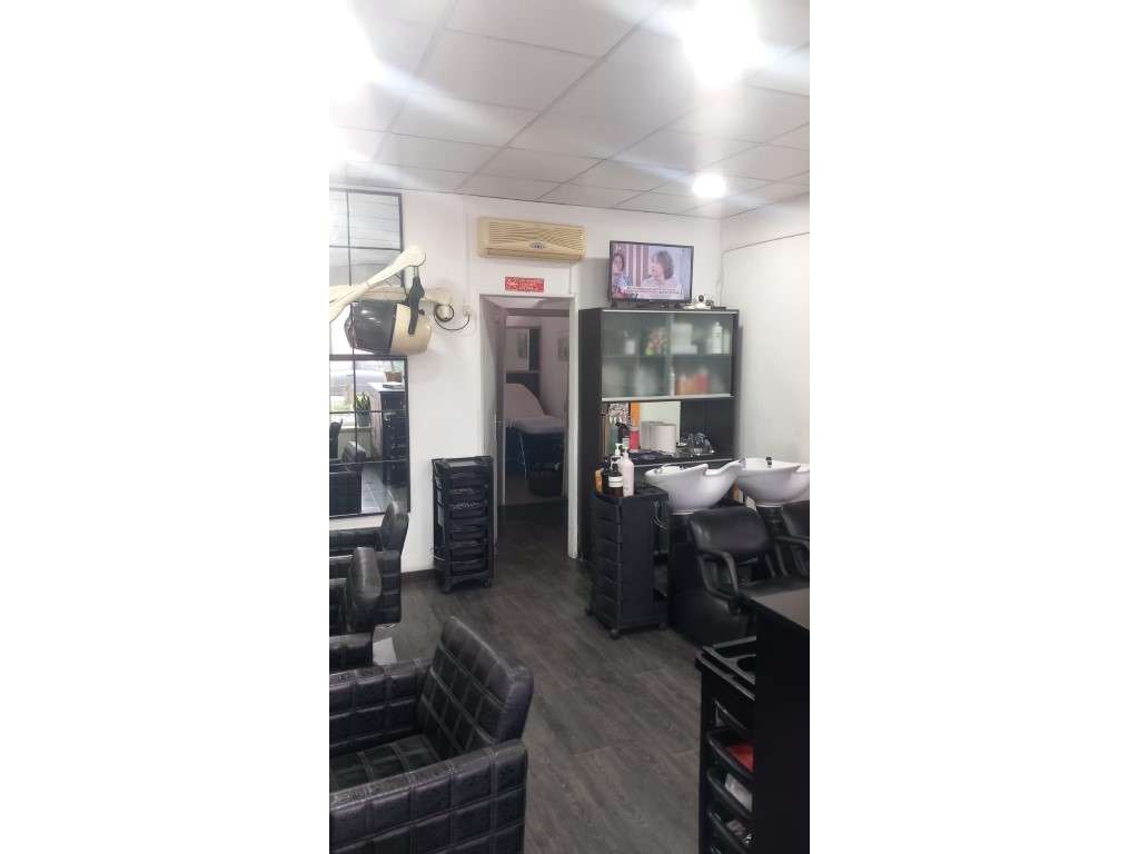 Loja junto ao Metro e Centro Comercial do Lumiar - Grande imagem: 5/6