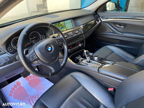 BMW Seria 5 520d xDrive - 7