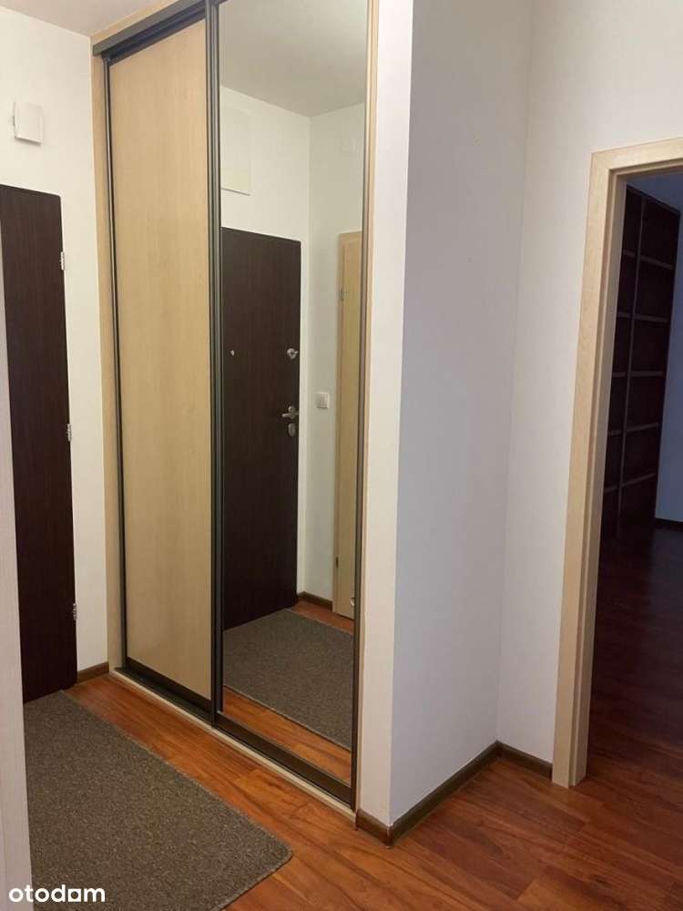 2 pokoje z balkonem, garaż-11