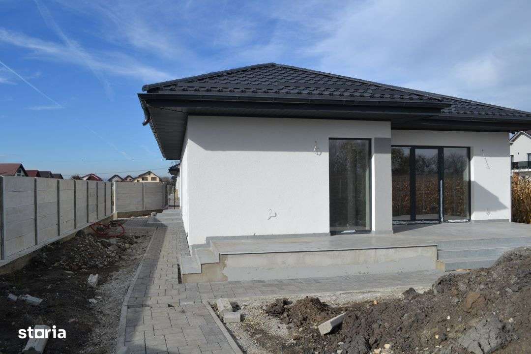 Casa single 4 camere, 110 MP + 500mp teren Stupini - Imagine principală: 4/19