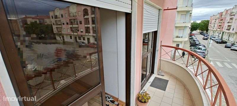 Alugo T2 Lavradio Pronto a habitar *980€* - Grande imagem: 4/4