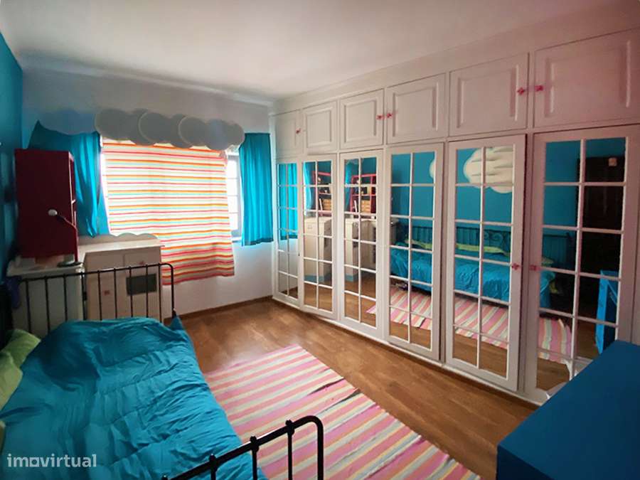 Grande moradia T5+1, piscina, jardim, garagem, sótão e anexo, Peniche-14