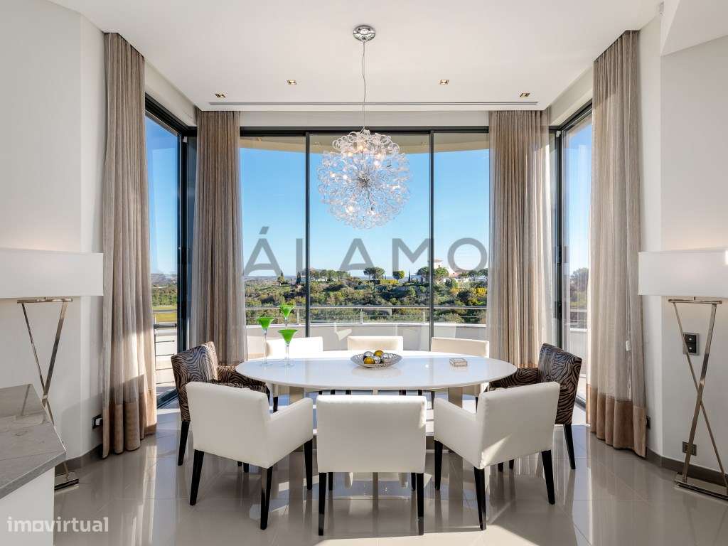 Villa Luxuosa com 5 Quartos em Monte Rei Golf Resort - Grande imagem: 2/29