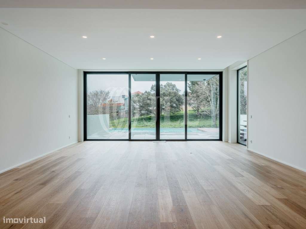 Moradia T4, com vista rio e mar, com piscina, em Canidelo - Grande imagem: 2/38