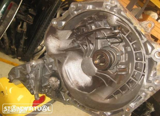 Caixa de Velocidade Opel Astra 1.7CDTI 2004 - 2