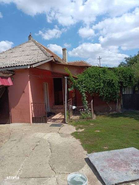 Casa de vanzare si teren aferent 60ari loc Abramut, judetul bihor - Imagine principală: 1/8