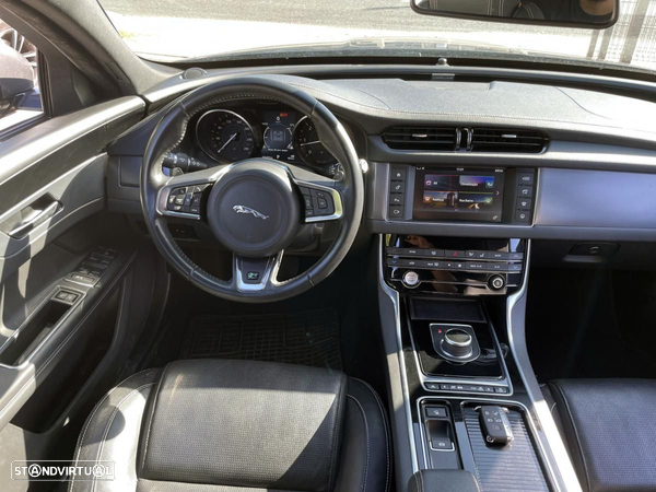 Jaguar XF E-Performance Aut. R-Sport - 43