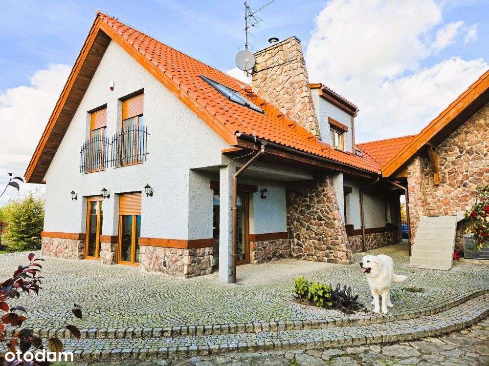 Dom Nad Jeziorem 6 pok. 214m2 garaż pompa ciepła + fotowoltaika-17