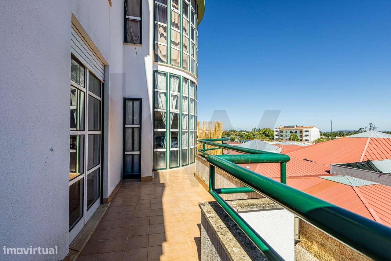 A Sua Porta de Entrada para o Lago Azul e Centro de Portugal: Espaçoso-38