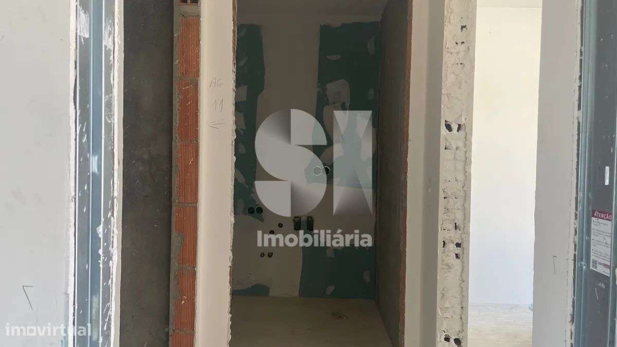 Moradias V3 com Acabamentos de Luxo e 3 Pisos - Grande imagem: 5/33