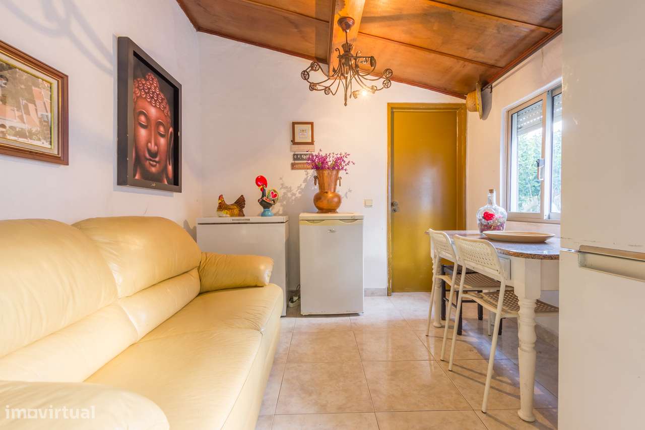 Moradia T2 com piscina e com Anexo T1 em Fernão Ferro, Seixal-25