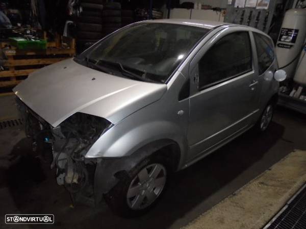 Carro MOT: 8HX   DV4TD CXVEL:  CITROEN C2 2003 1.4HDI 70CV 3P CINZA DIESEL - 3