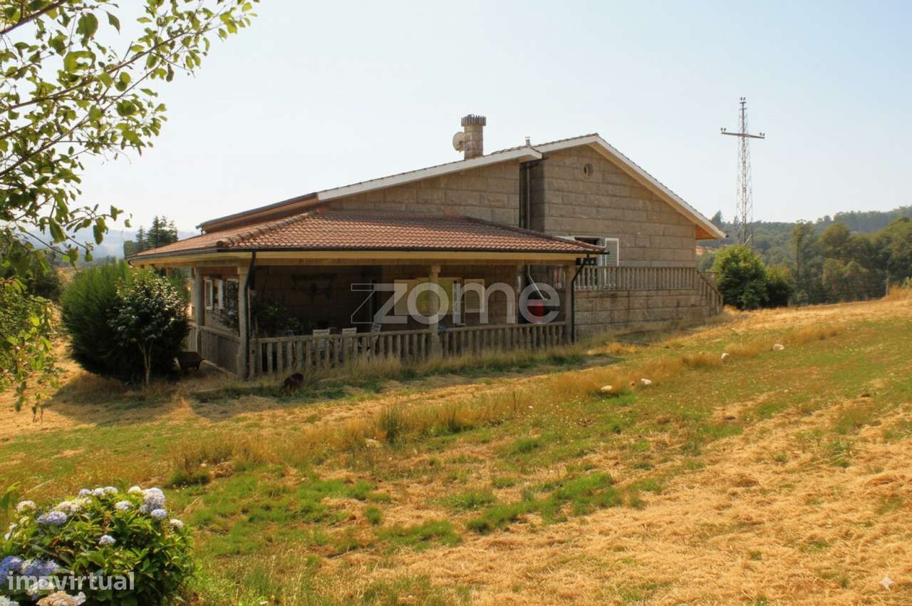 Moradia em Pedra T4 com Terreno, no Barracão, Montalegre - Grande imagem: 4/30