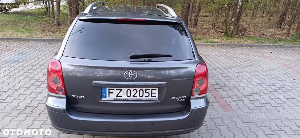 Toyota Avensis 2.0 D-4D Sol - 4