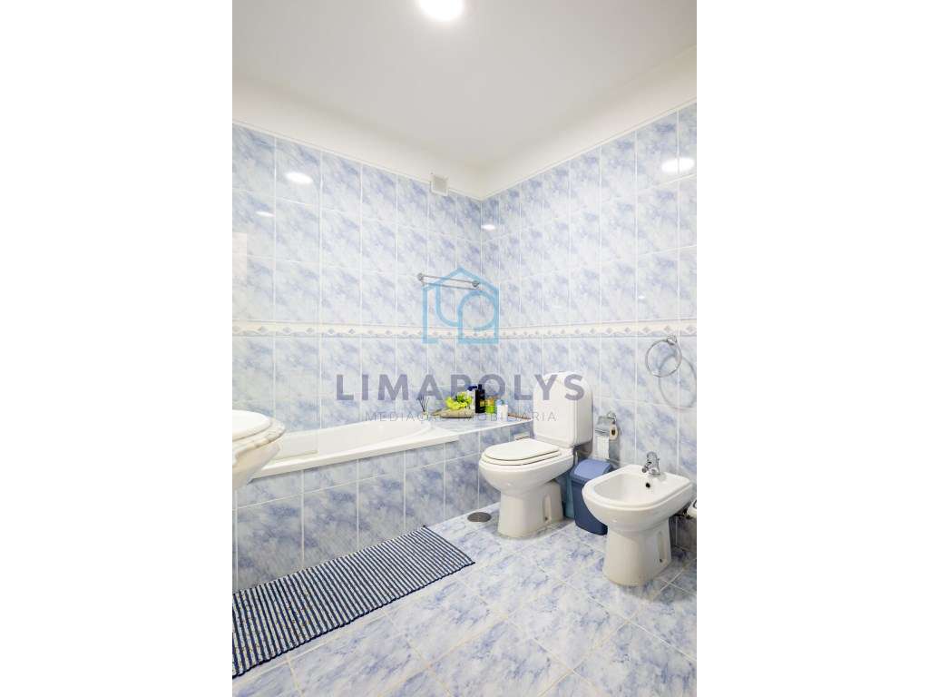 Apartamento t1 moderno com ampla varanda-7