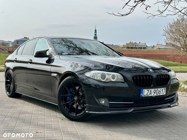 BMW Seria 5 528i - 1