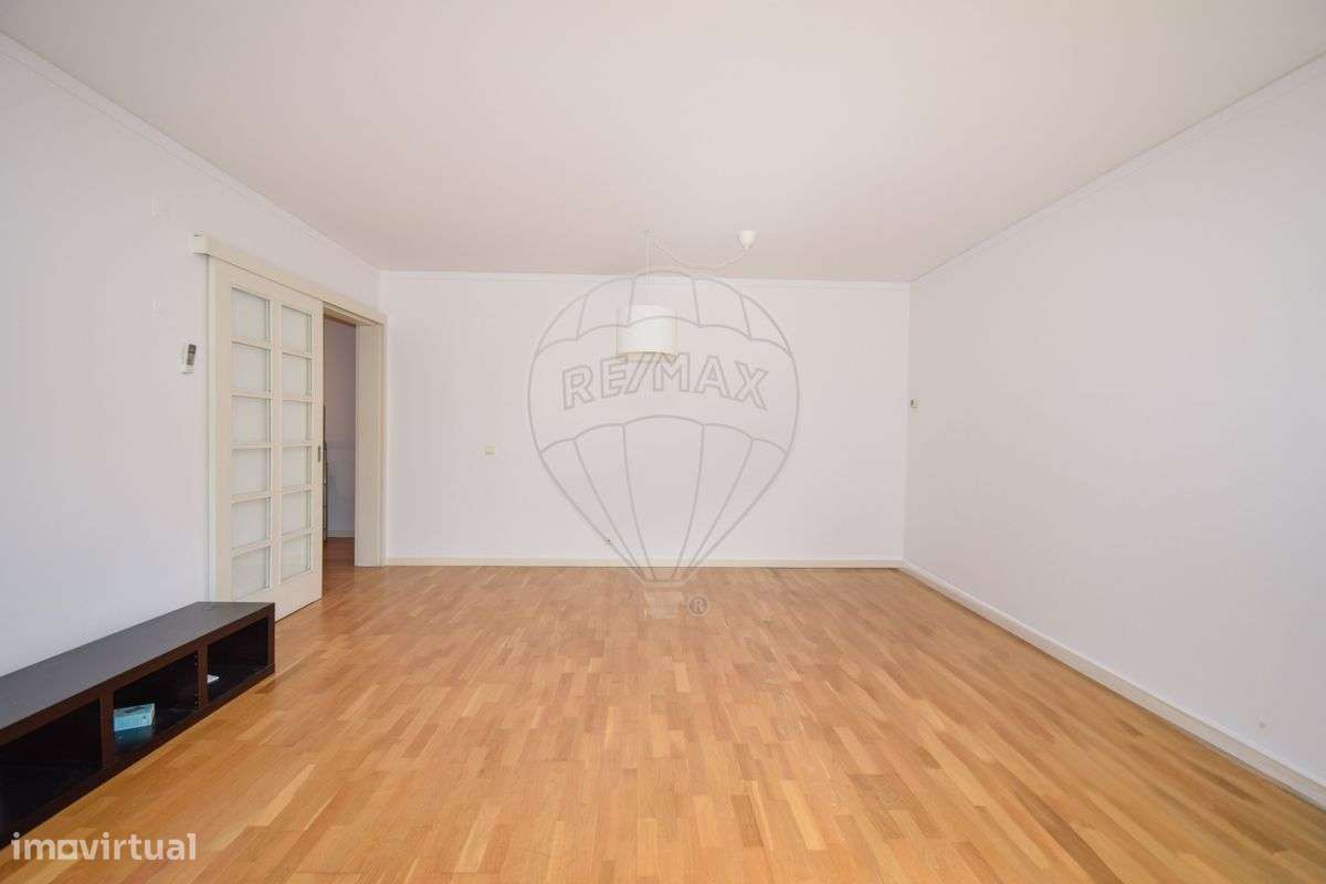 Apartamento T2 para arrendamento - Grande imagem: 2/27