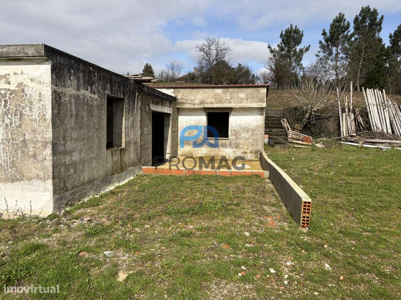 Armazém com 140 m2 inserido em terreno com 1989m2-7