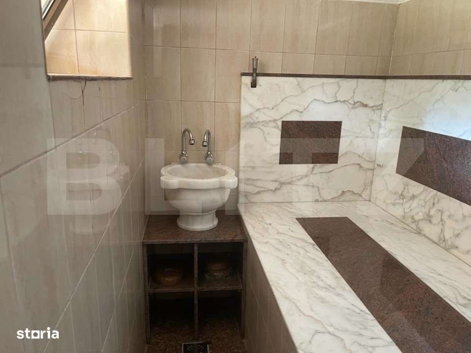 Casa 400 mp, teren 1164 mp, 3 niveluri, zona P-ta Chirila - Imagine principală: 4/19