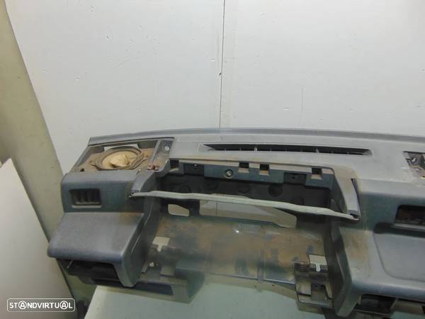Mitsubishi L200 tablier - 2