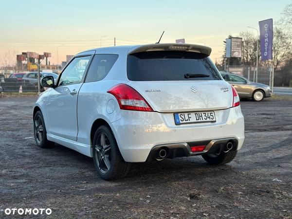 Suzuki Swift 1.6 Sport - 11