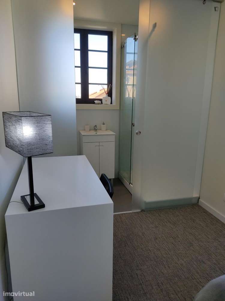 Quarto - localizado em Paranhos Porto - Grande imagem: 5/10