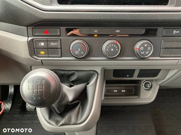 Volkswagen Crafter - 21