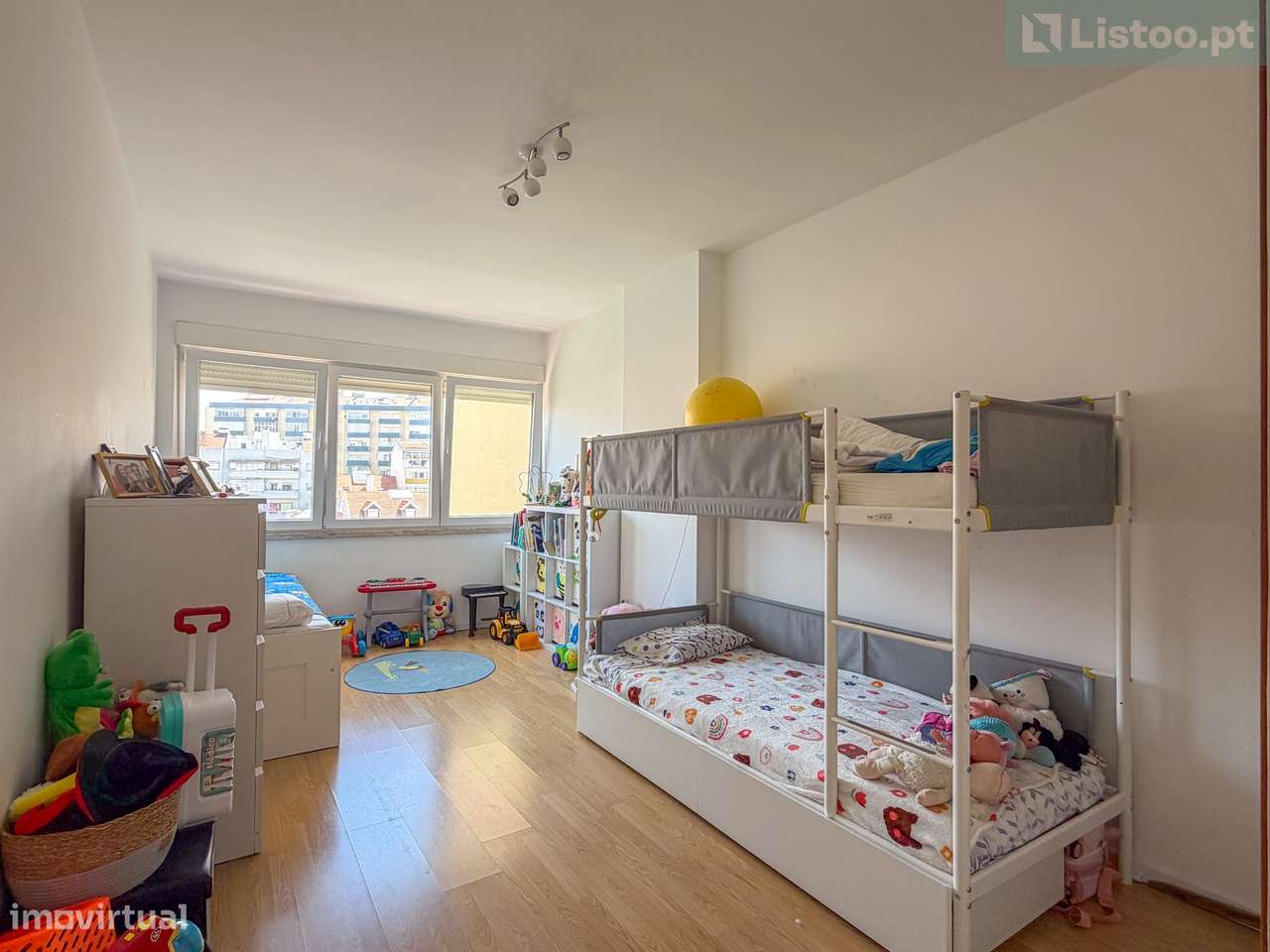 Luminoso Apartamento T2 em Benfica-13