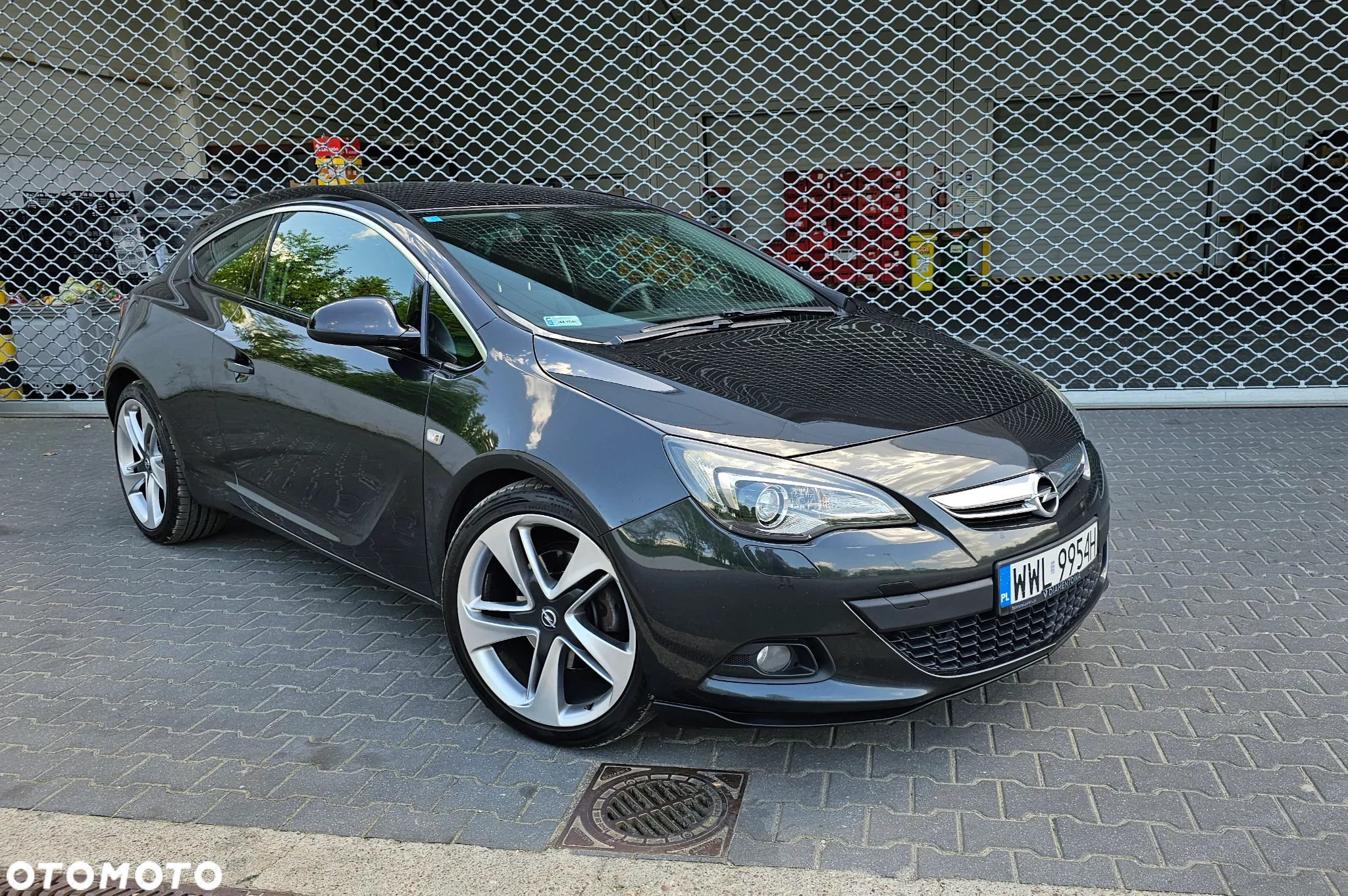 Opel Astra GTC 2.0 CDTI ecoFLEX Start/Stop Edition - 3