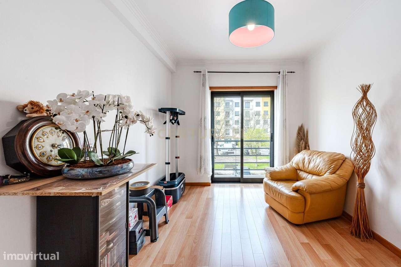 Apartamento T3 com excelente exposição solar-17