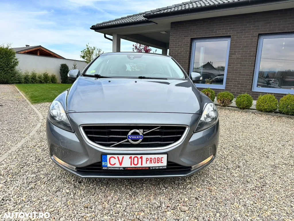 Volvo V40 D2 ECO Momentum - 2