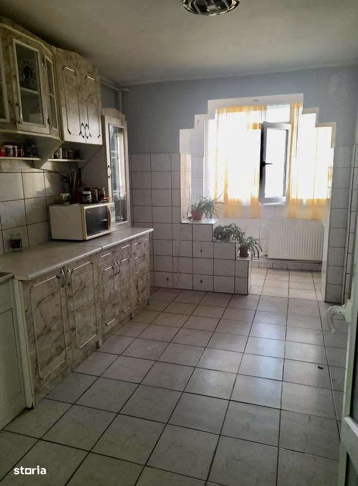 Apartament 2 camere semidecomandat Mico 19,  57600€