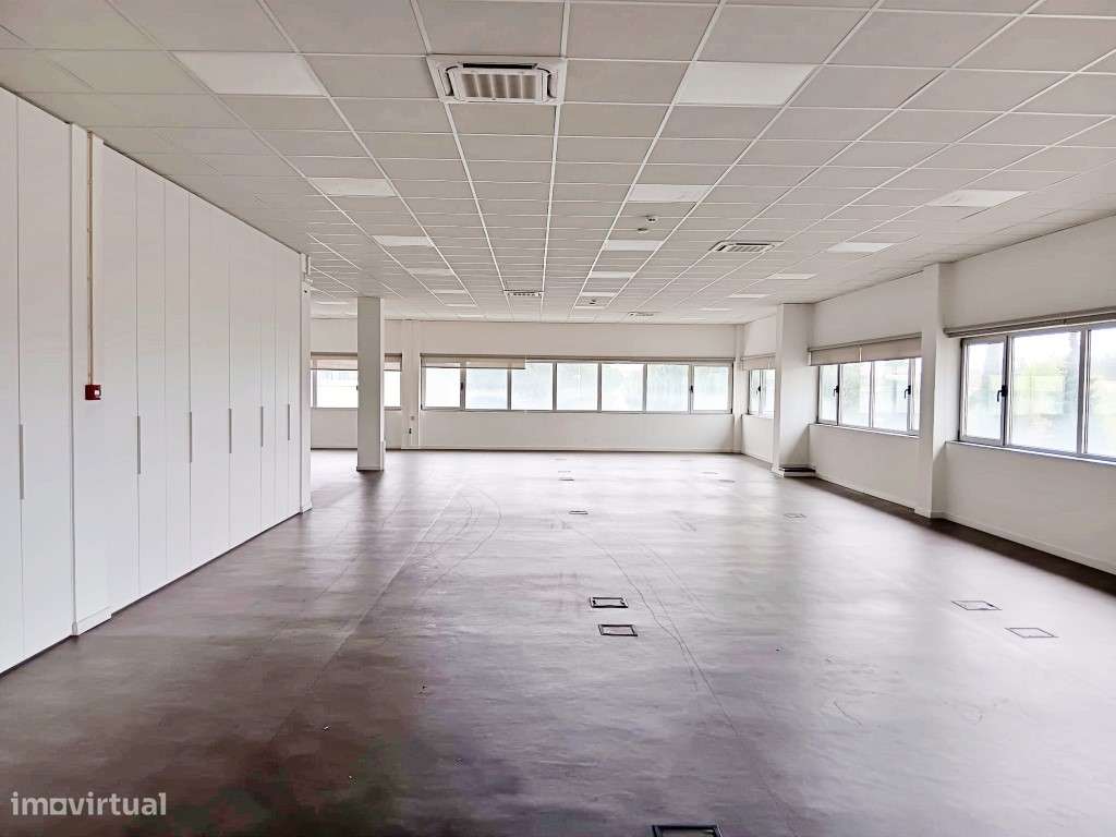 Lojas e escritórios junto ao Auchan Maia - Grande imagem: 2/18