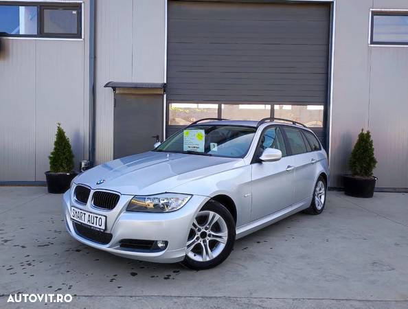 BMW Seria 3 320d DPF Touring - 16