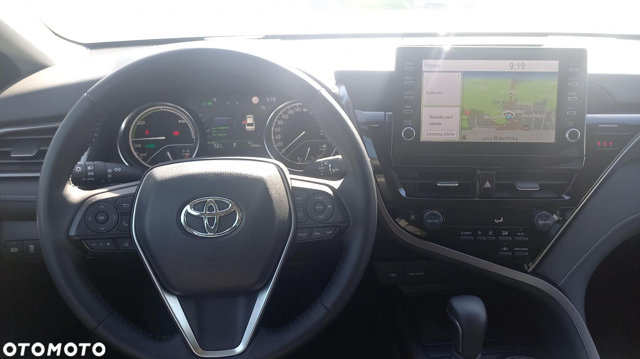 Toyota Camry - 13