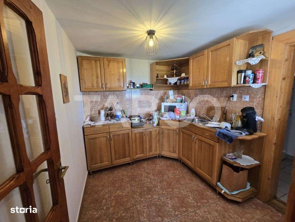 Casa de vanzare 3 camere 107 mp construiti 900 mp teren in Tocile-11