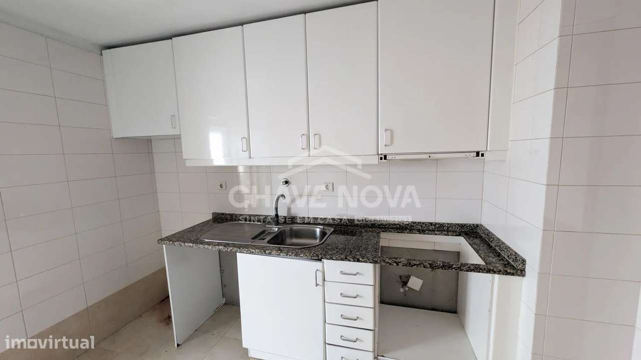 Apartamento T2+1 c/Lugar de Garagem em Vilar do Paraíso - Grande imagem: 5/14