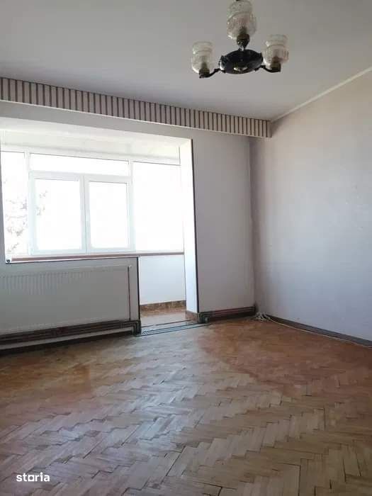 Apartament 3 camere, cf. 1 vedere mixtă, Mărășești