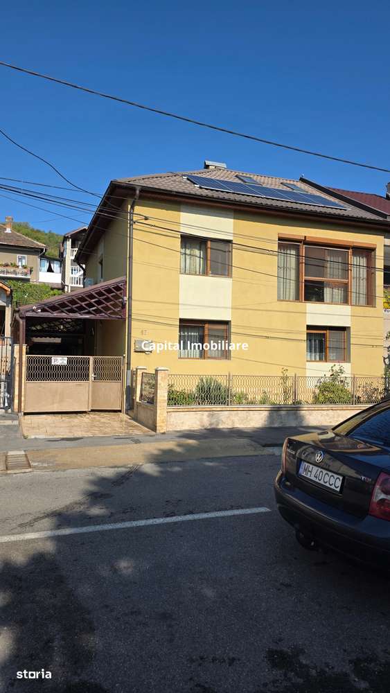 Casă Central Orsova, cu vedere la Dunăre - Imagine principală: 2/16