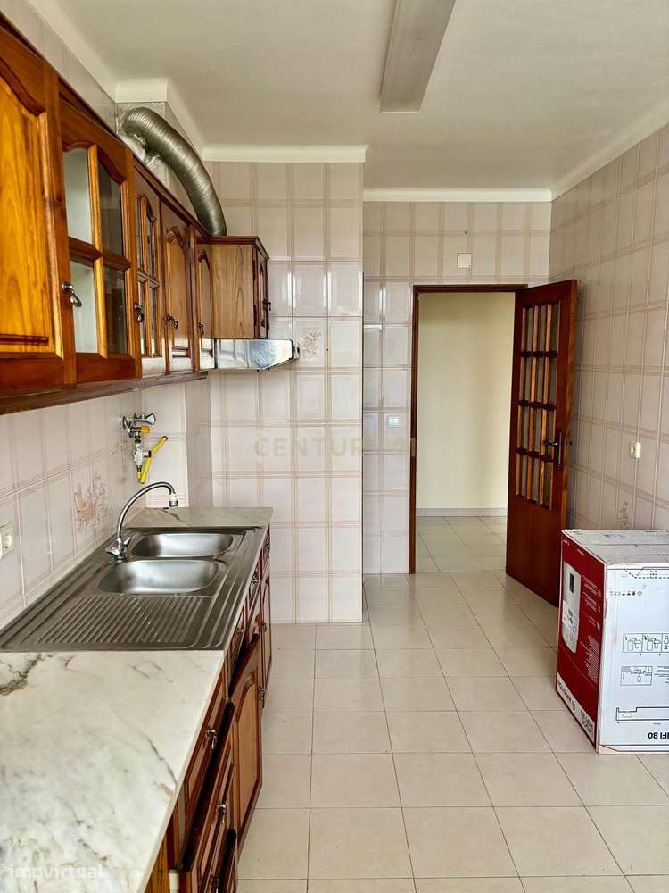 Apartamento T2 em Marrazes, Leiria - para arrendar - Grande imagem: 2/17