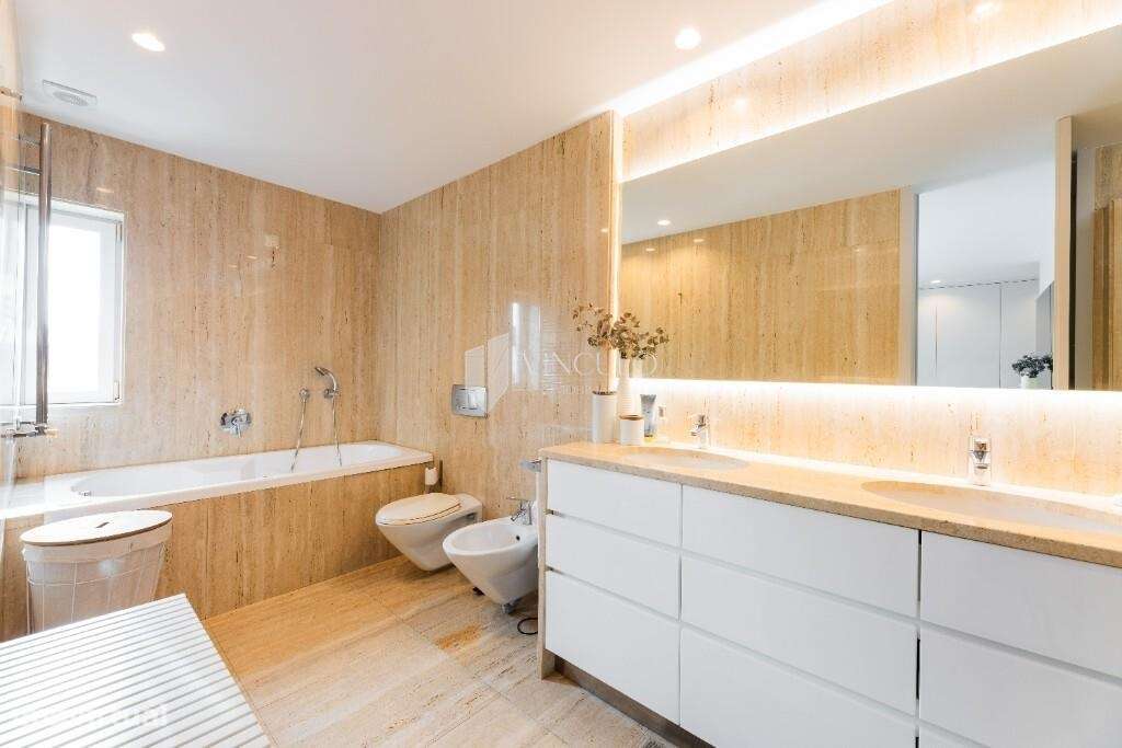 Moradia T4 em zona privilegiada de Nogueiró – conforto, elegância e vi-14