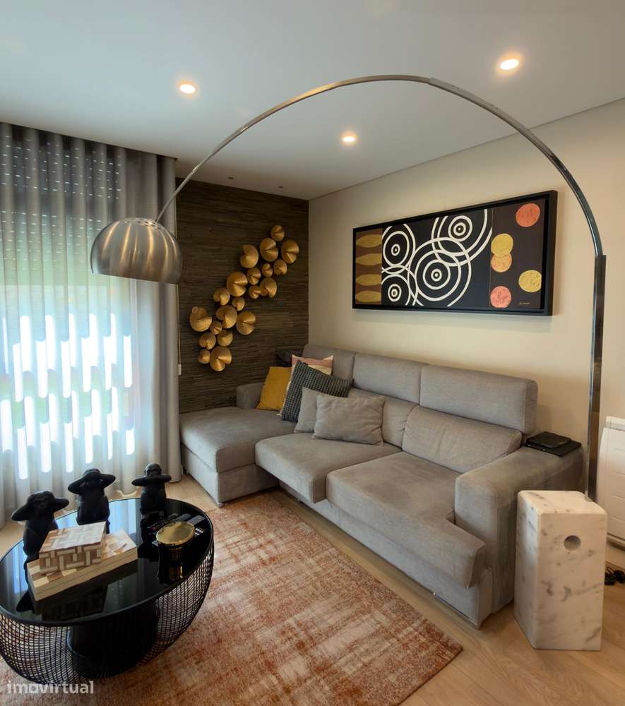 Apartamento T3 Duplex ao Monte dos Burgos-5