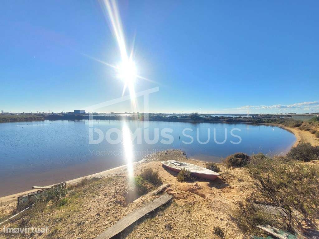 Tapada para criação de peixes ' denominada carga de pesca'.-1