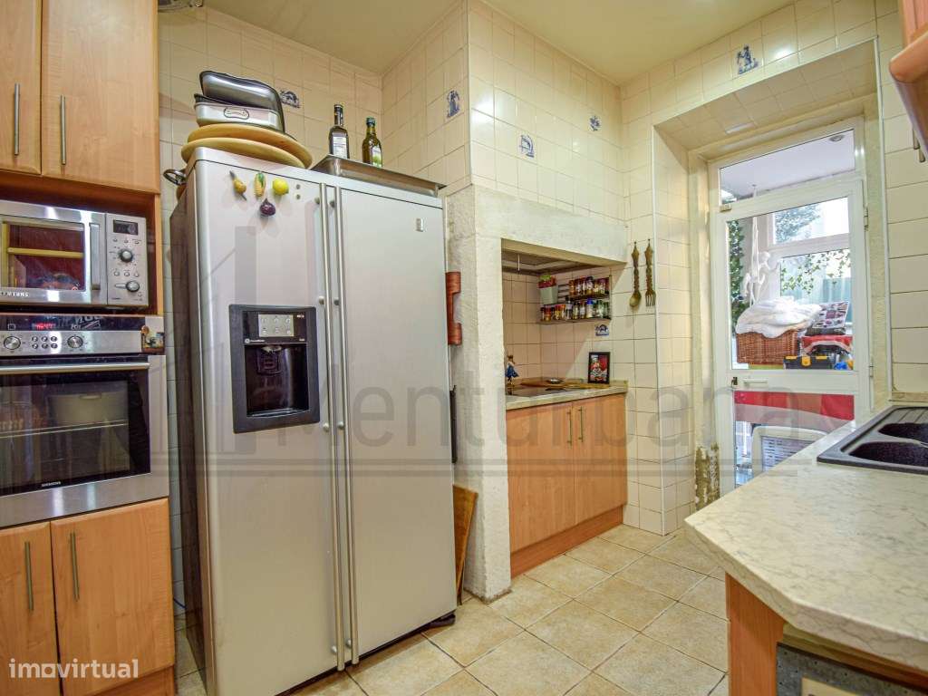 INVESTIMENTO em ARROIOS - LISBOA-13