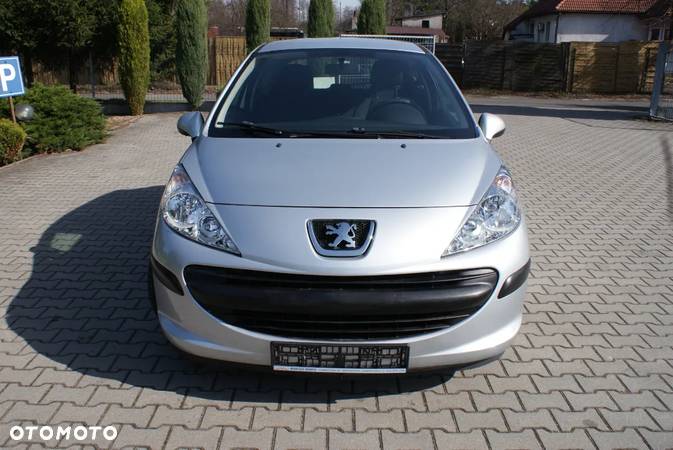 Peugeot 207 - 2