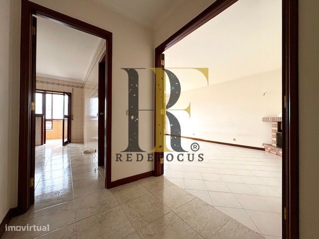 Apartamento T3 no Centro de Santa Maria de Lamas-6