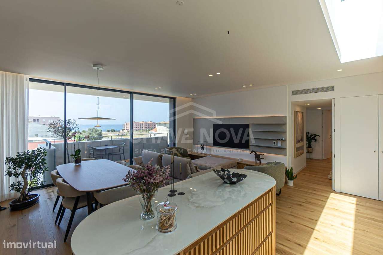 T3 c/ Varanda e Vistas Mar em Leça da Palmeira - Grande imagem: 4/25